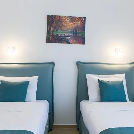 Mira Villa *